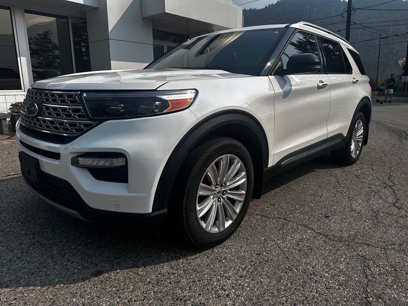 2022 Ford Explorer