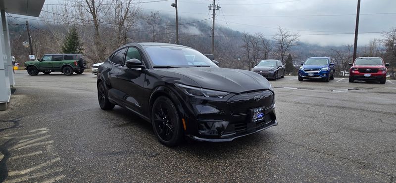 2025 Ford Mustang Mach-E