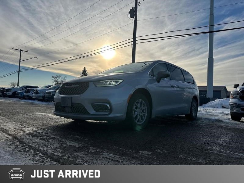 2023 Chrysler Pacifica