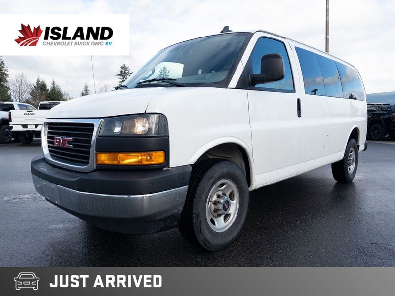 2023 GMC Savana Passenger