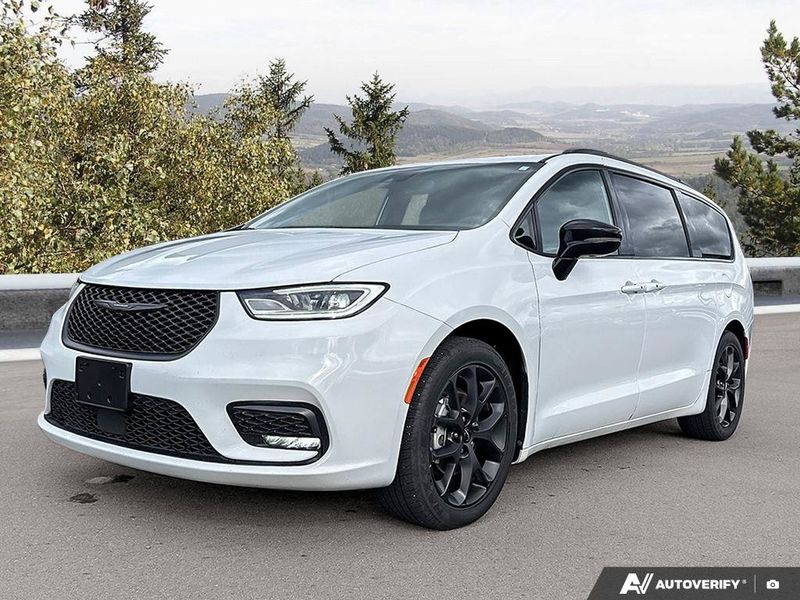 2025 Chrysler Pacifica