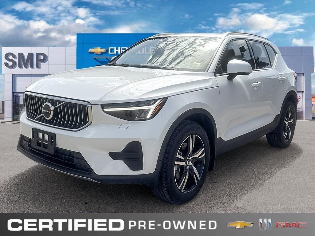 Used 2025 Volvo XC40 Core-Bright-Theme 8173A
