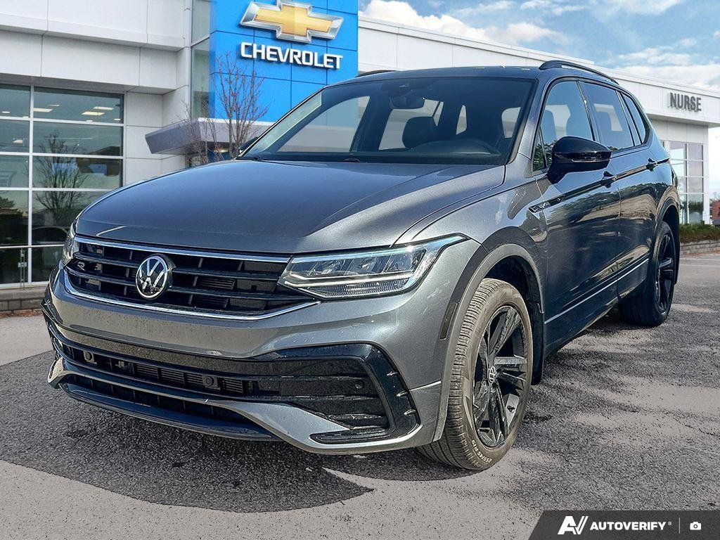 Used 2024 Volkswagen Tiguan Comfortline-R-Line-Black-Edition 11X535