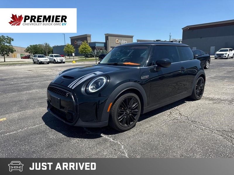 2023 MINI 3 Door