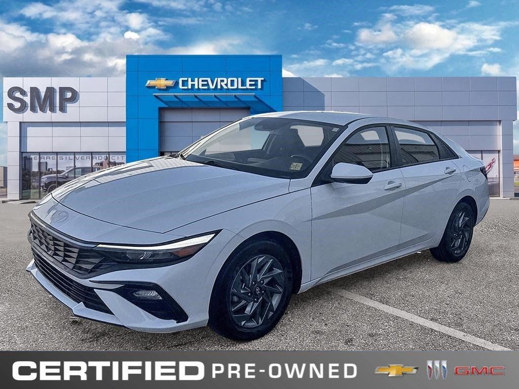 Used 2025 Hyundai Elantra Preferred 8449A