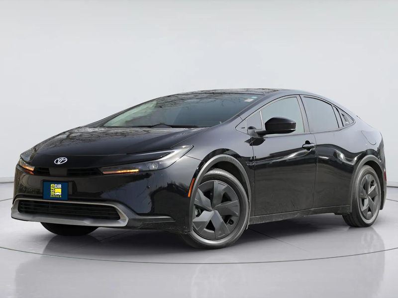 2025 Toyota Prius Plug-In Hybrid