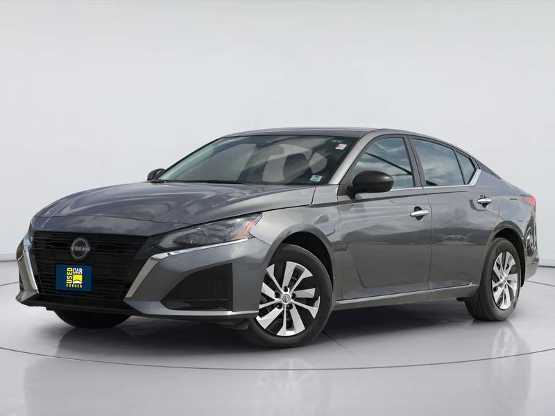 2025 Nissan Altima