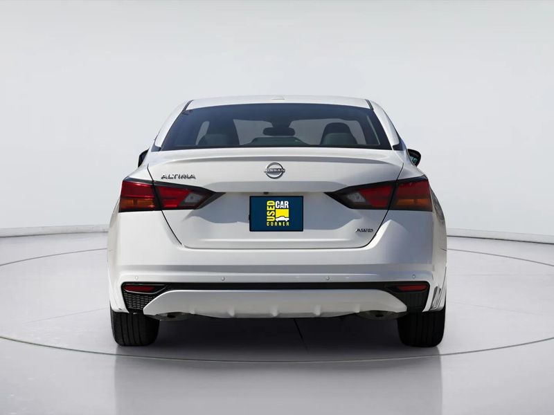 2025 Nissan Altima