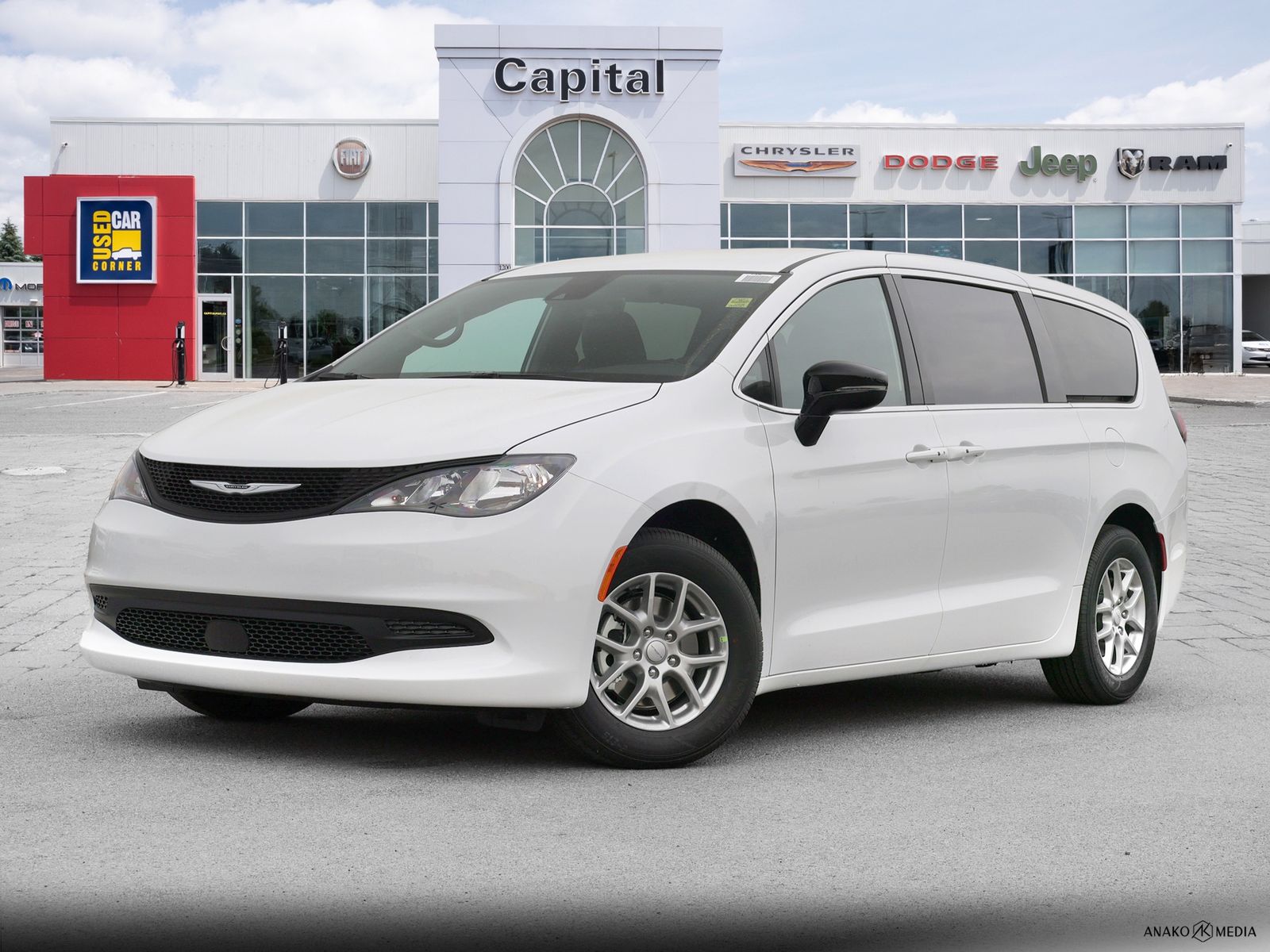 New 2027 Chrysler Grand-Caravan SXT V00024