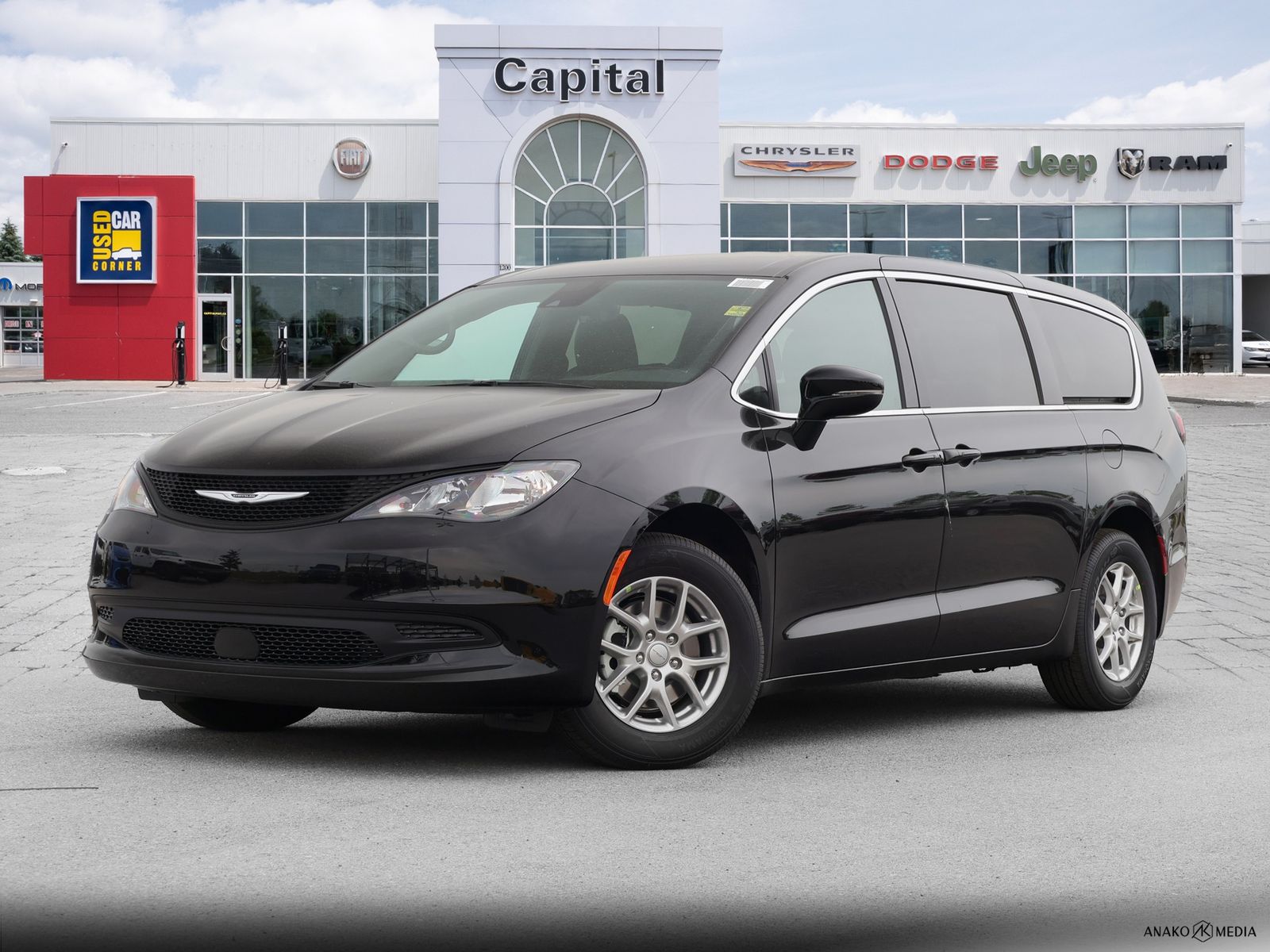 New 2027 Chrysler Grand-Caravan SXT V00026
