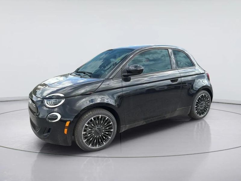 2026 FIAT 500e