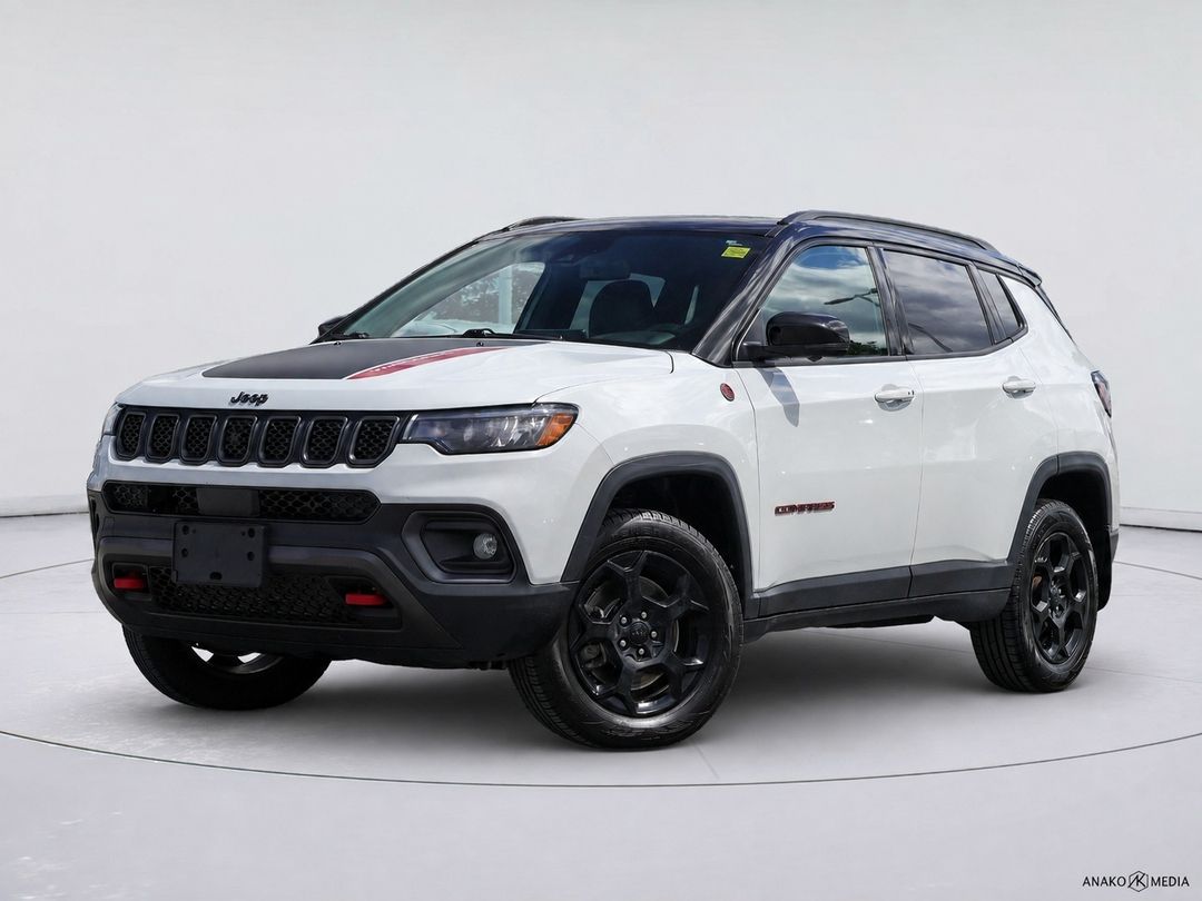 Used 2024 Jeep Compass Trailhawk T00290A