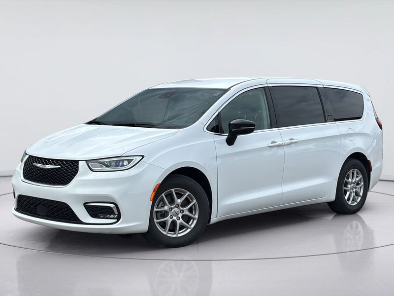 2024 Chrysler Pacifica