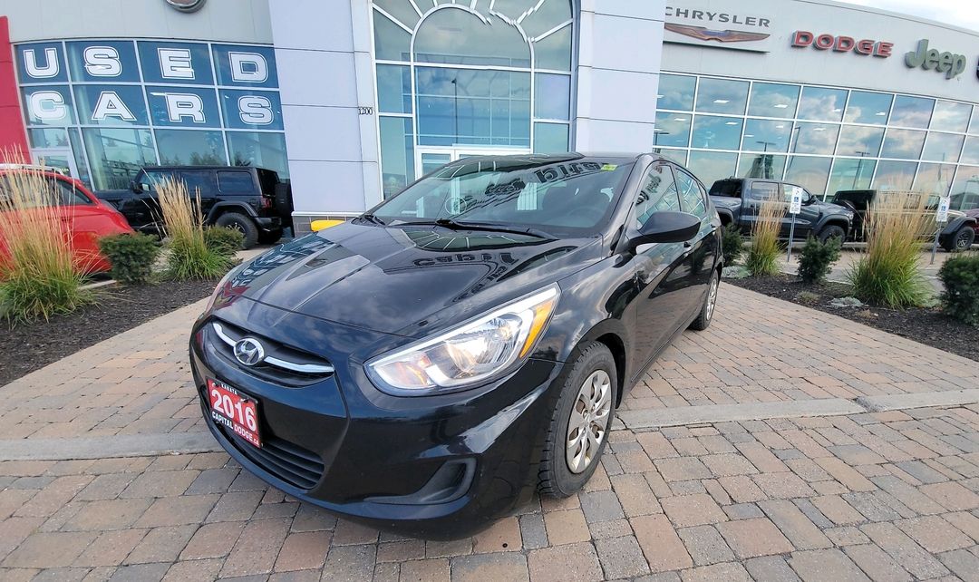 Used 2015 Hyundai Accent LE T00157D