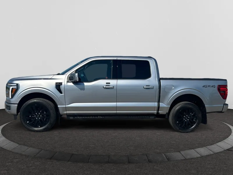 2025 Ford F-150 Lariat photo 2