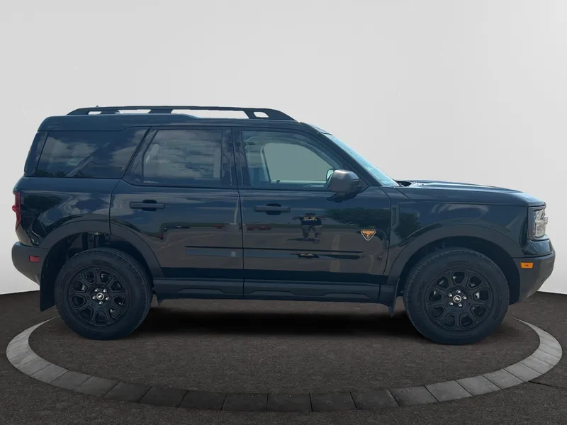 2025 Ford Bronco Sport Badlands photo 3