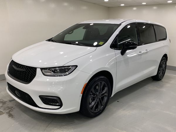 2026 Chrysler Pacifica