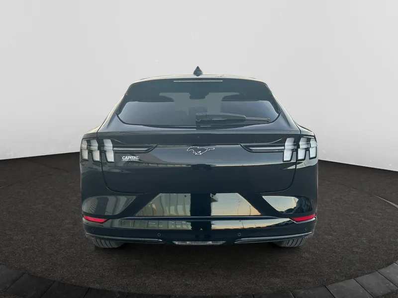 2025 Ford Mustang Mach-E Premium photo 4