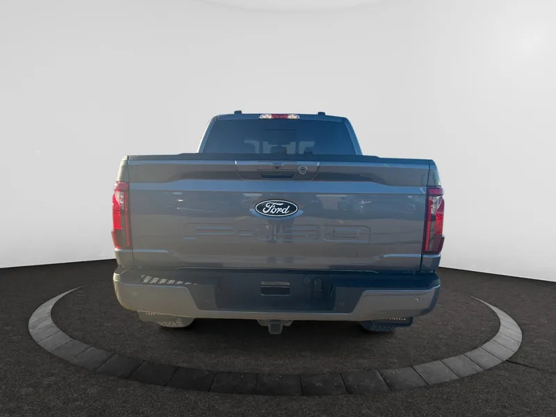2025 Ford F-150 XLT photo 4