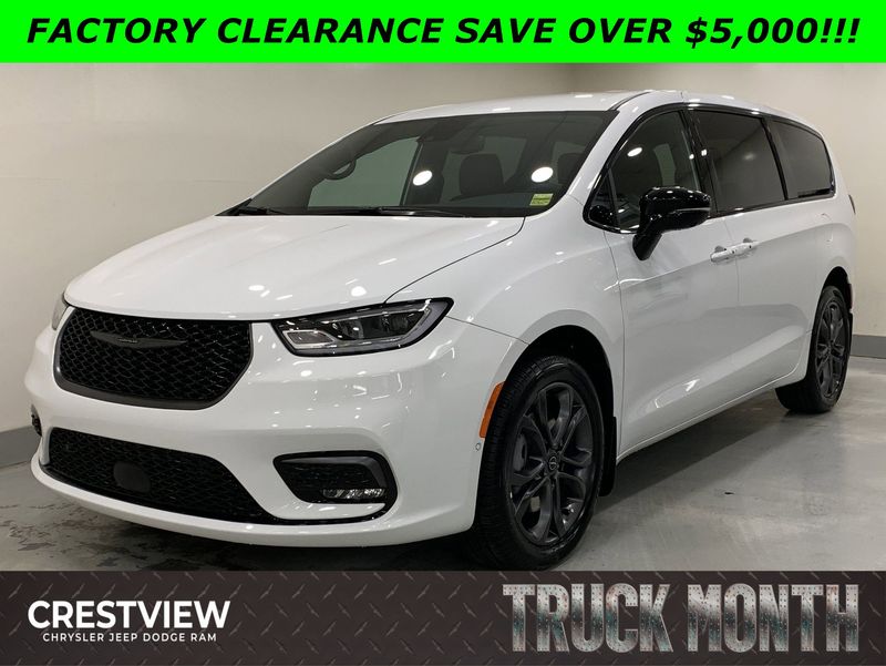 2026 Chrysler Pacifica