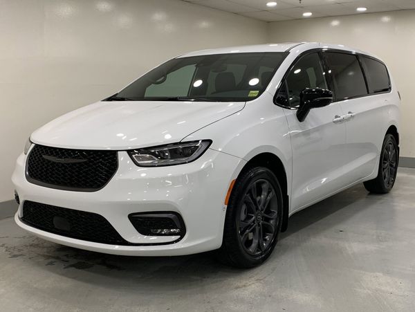 2026 Chrysler Pacifica