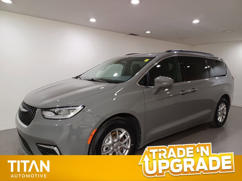 2022 Chrysler Pacifica Touring