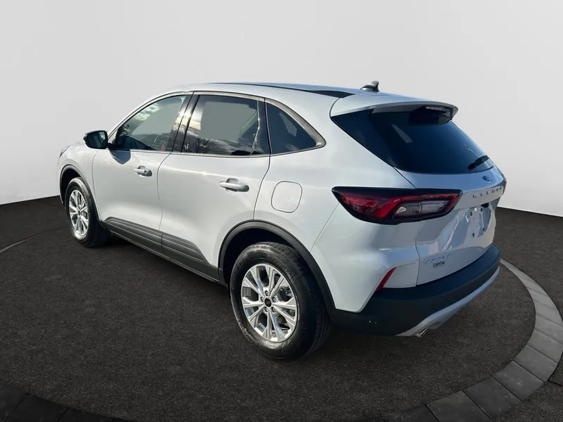 2026 Ford Escape Active photo 3