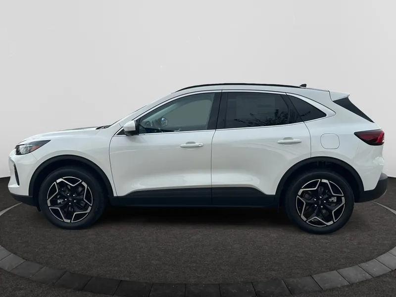 2026 Ford Escape Platinum photo 2