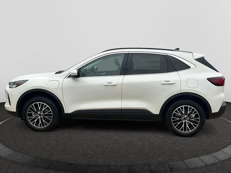 2026 Ford Escape photo 2