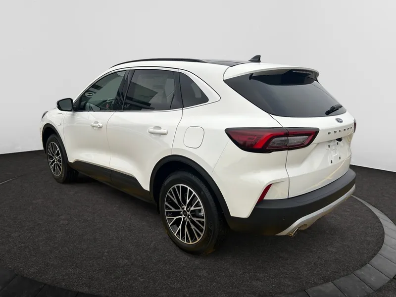 2026 Ford Escape photo 3