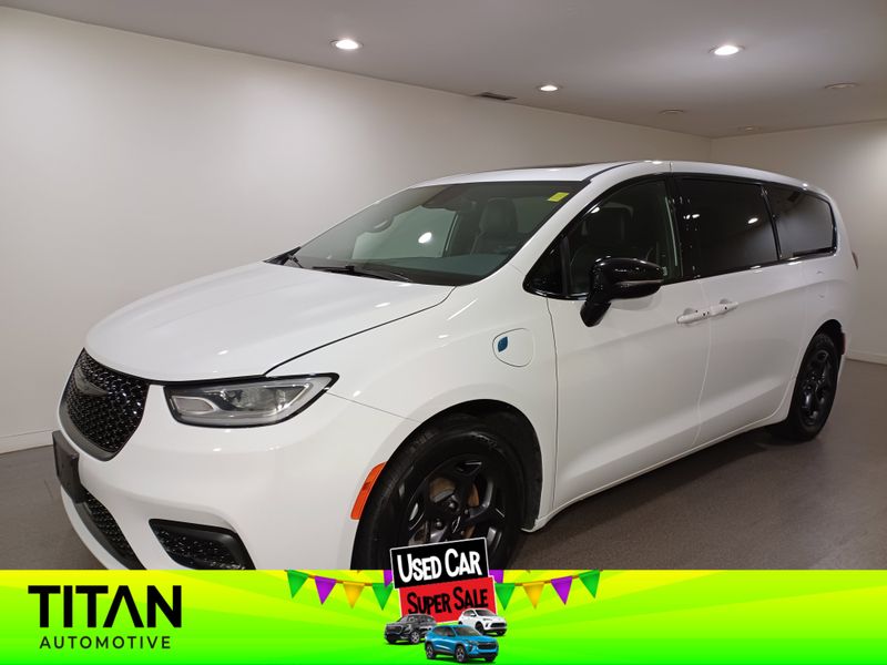 2023 Chrysler Pacifica Limited Plug-In Hybrid