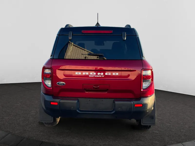 2025 Ford Bronco Sport Outer Banks photo 3