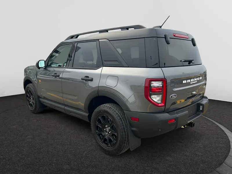 2025 Ford Bronco Sport Badlands photo 3