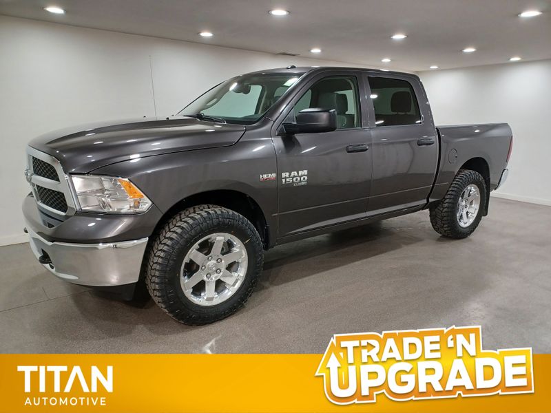 2023 Ram 1500 Classic SLT 4x4 Crew Cab