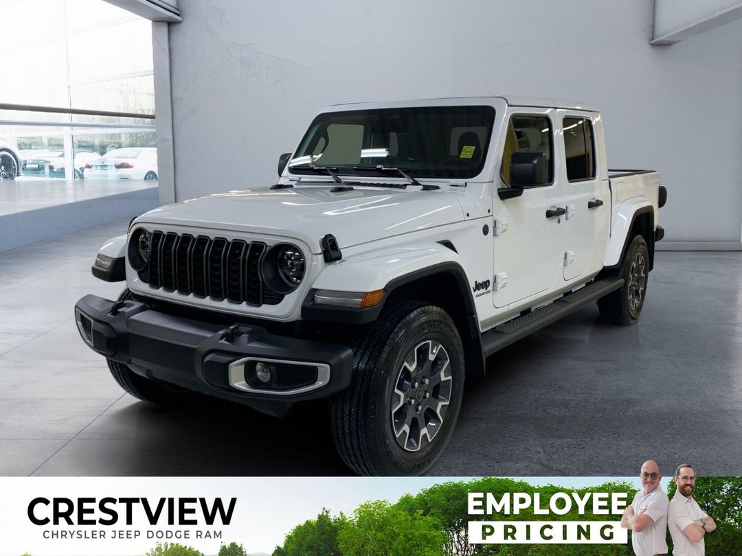 New 2026 Jeep Gladiator Sahara 26G0011