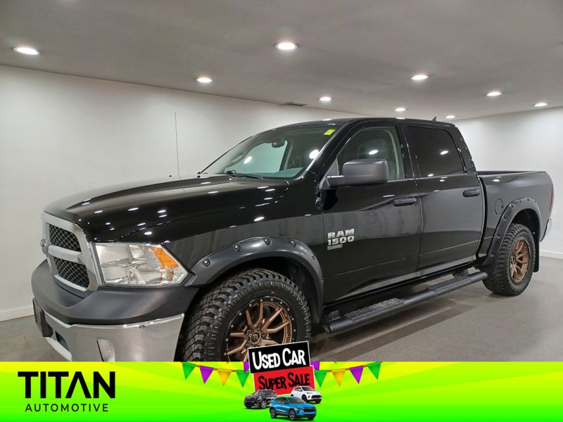 2019 Ram 1500 Classic ST 4x4 Crew Cab
