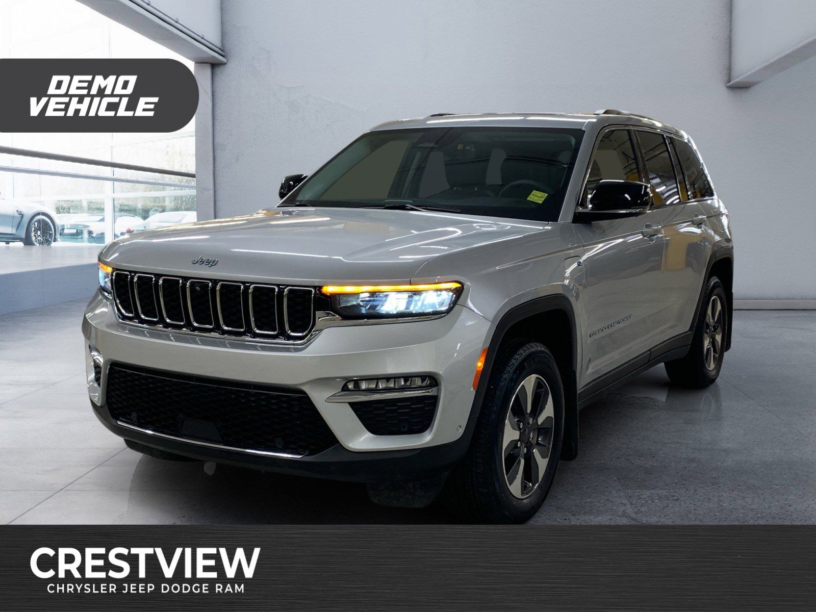 New 2023 Jeep Grand-Cherokee-4xe  23JGC108