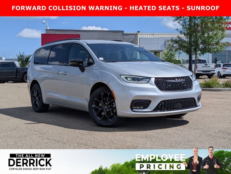 2026 Chrysler Pacifica