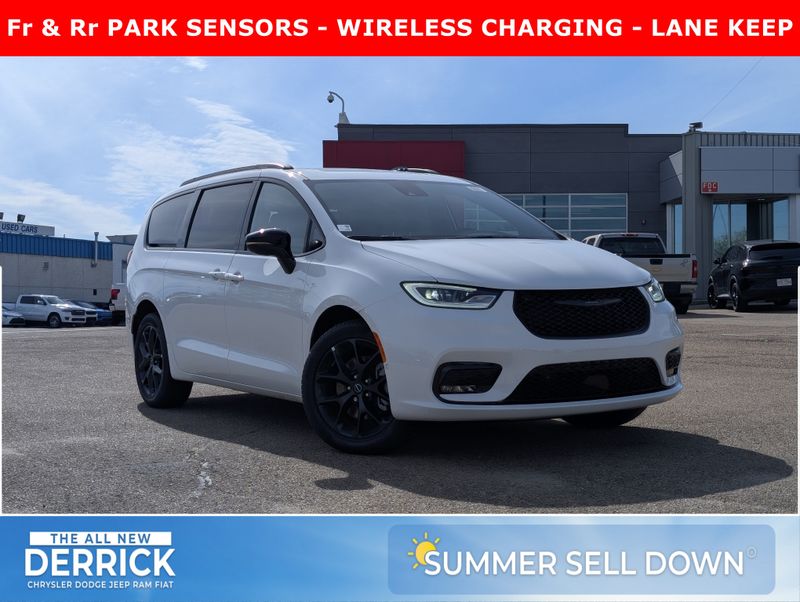 2026 Chrysler Pacifica