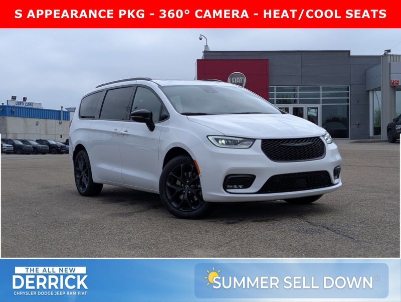 2026 Chrysler Pacifica
