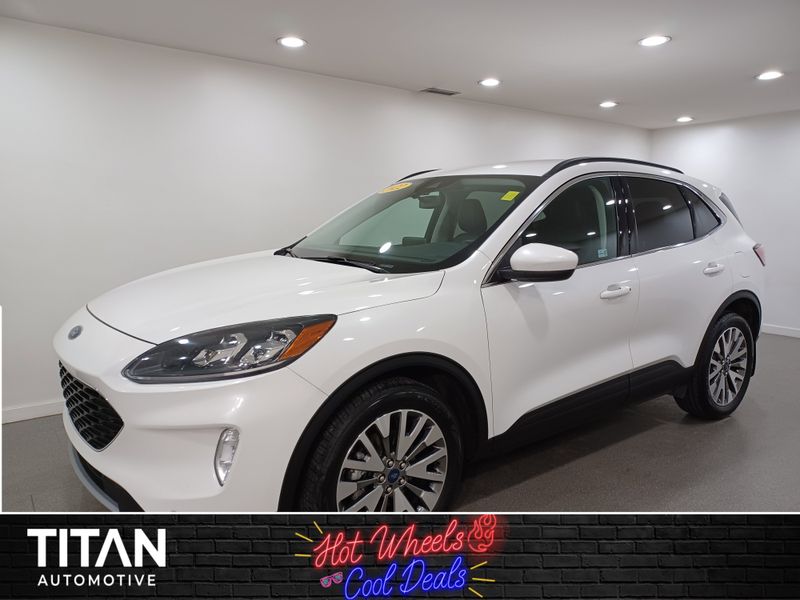 2022 Ford Escape Titanium AWD
