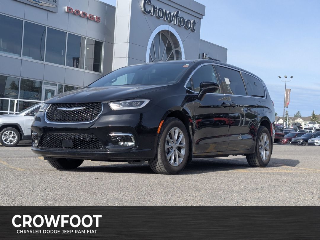 Used 2025 Chrysler Pacifica Select 11139