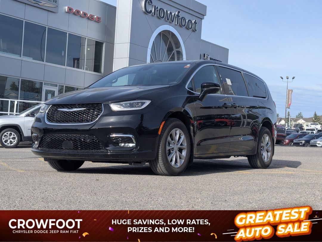 Used 2025 Chrysler Pacifica Select 11139