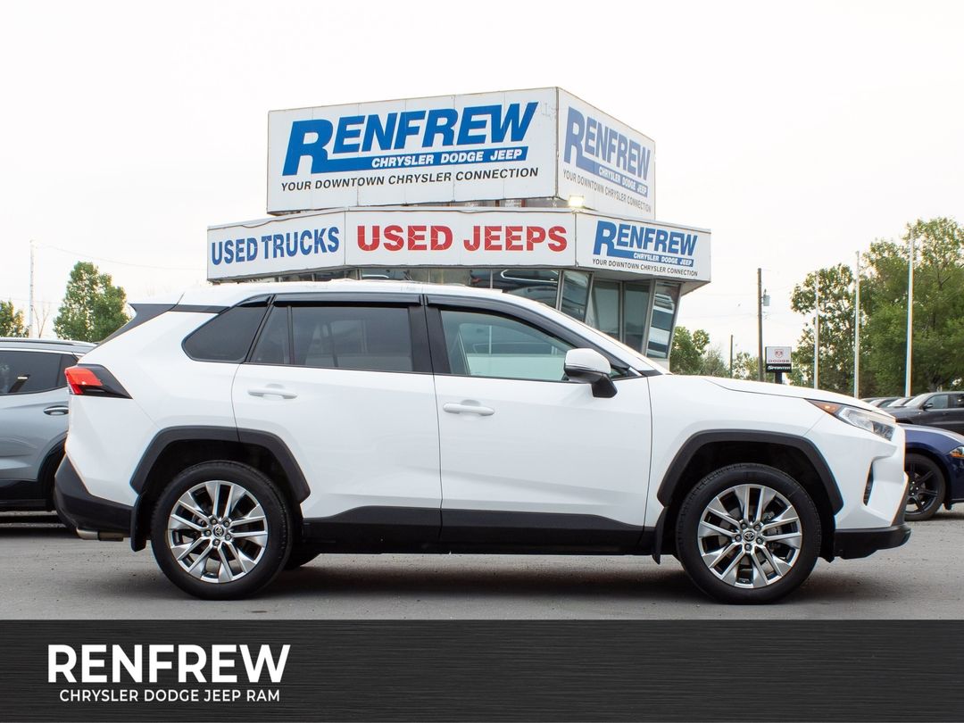 Used 2021 Toyota RAV4 XLE 260532B