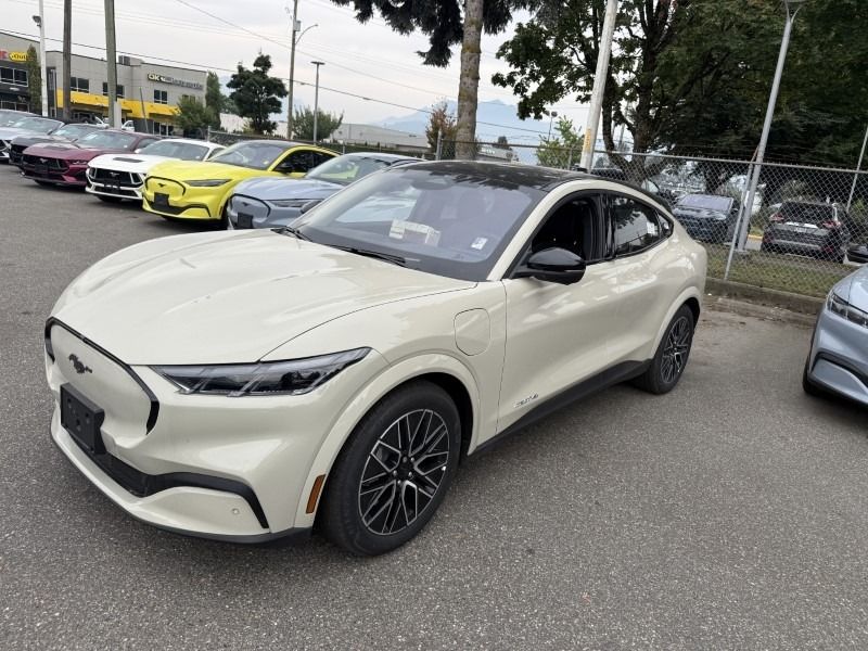 2025 Ford Mustang Mach-E