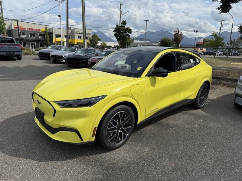 2025 Ford Mustang Mach-E