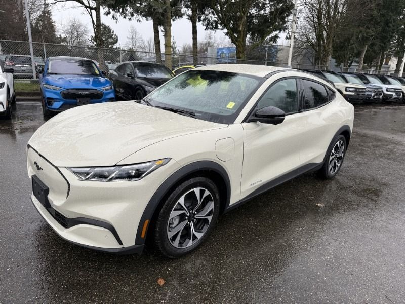 2025 Ford Mustang Mach-E