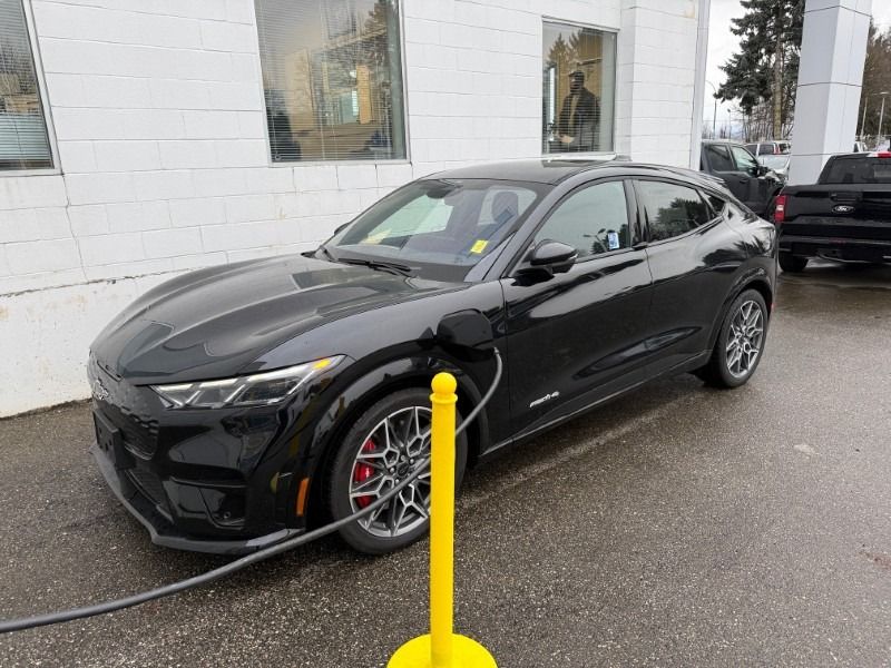 2025 Ford Mustang Mach-E