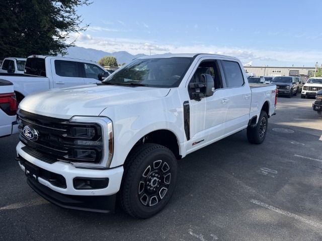 2027-Ford-Super-Duty-F-350-SRW-Platinum-85-C19629-02R