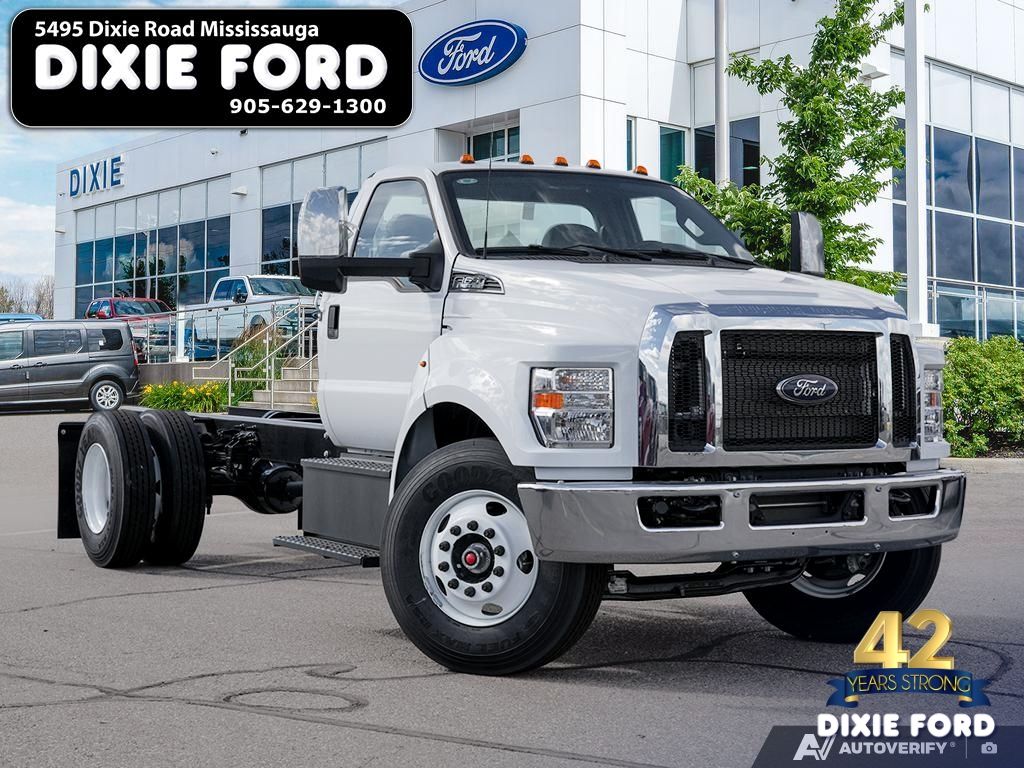 New 2027 Ford Super-Duty-F-650-Straight-Frame P9819